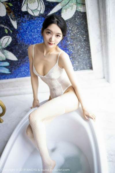 Angela小热巴性感写真