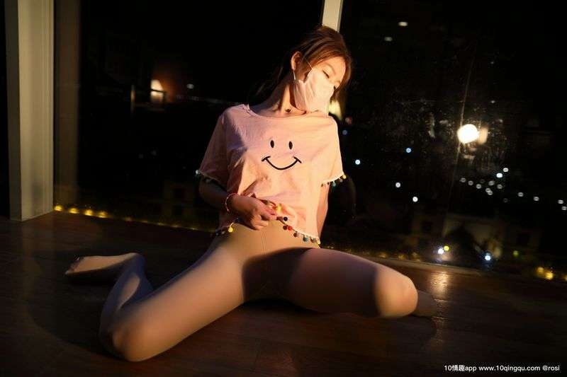 ROSI写真口罩系列丝袜美腿诱惑