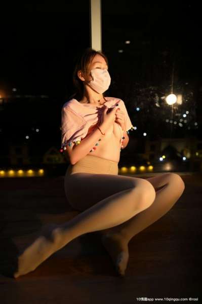 ROSI写真口罩系列丝袜美腿诱惑