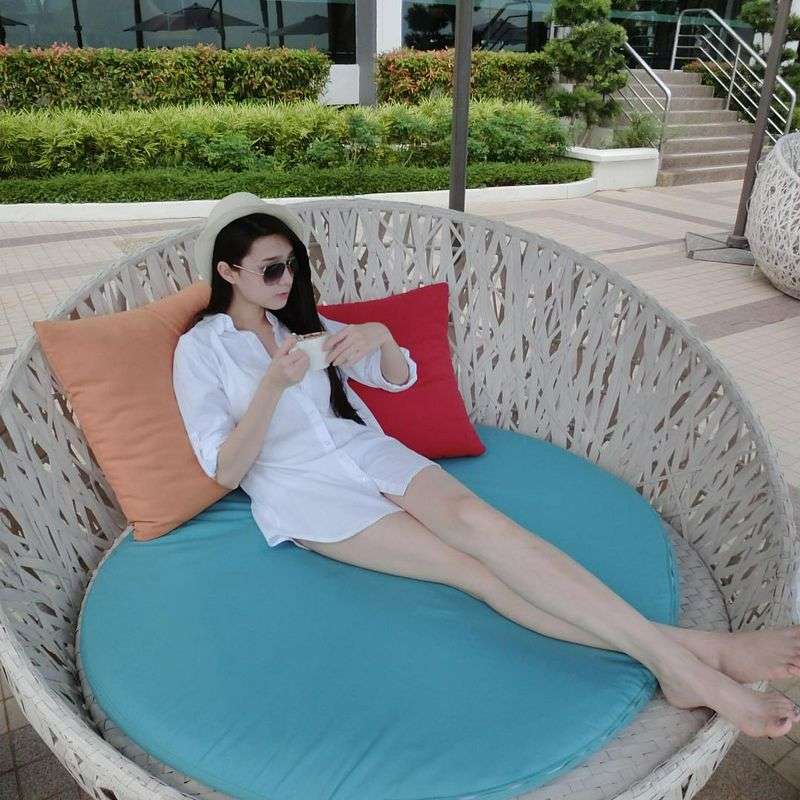 程爱玲大马气质美人私房照