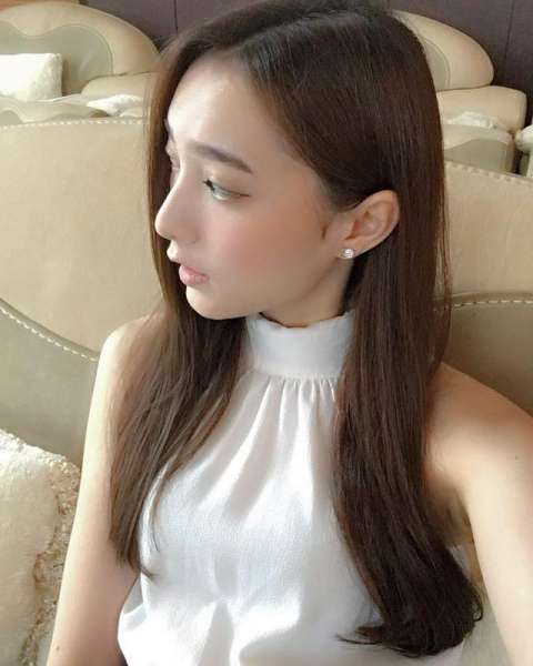 程爱玲大马气质美人私房照