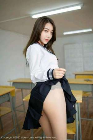 美颜极品模特学生装肉丝袜