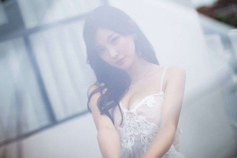 极品女神杨晨晨优美身姿人迷醉其中