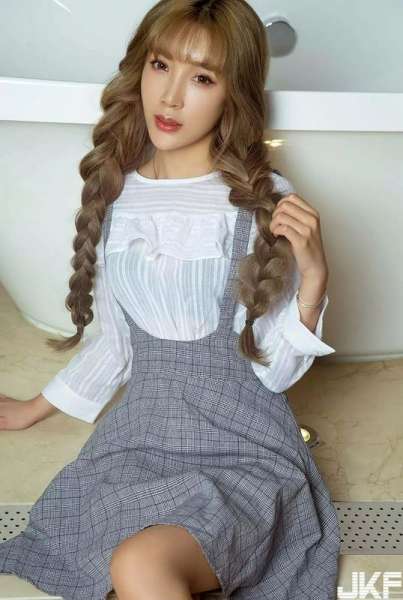 绝对的美女尤物冰琪
