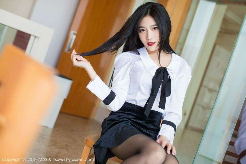 写真许诺Sabrina极致美到窒息的美腿诱惑
