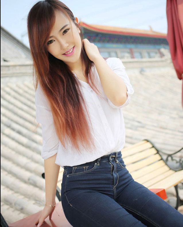 极品模特赵婉妮甜美性感写真