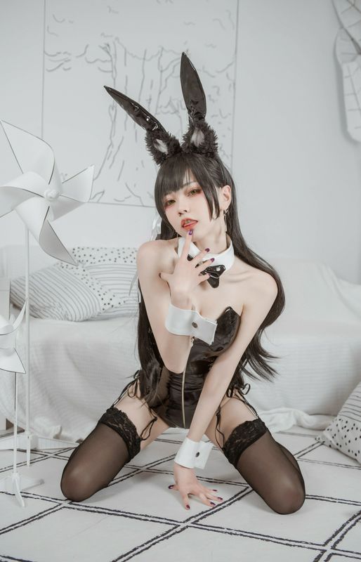你的负卿爱宕兔女郎