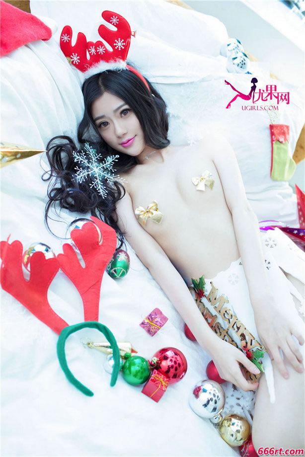 性感白嫩大胸美女圣诞装高清写真