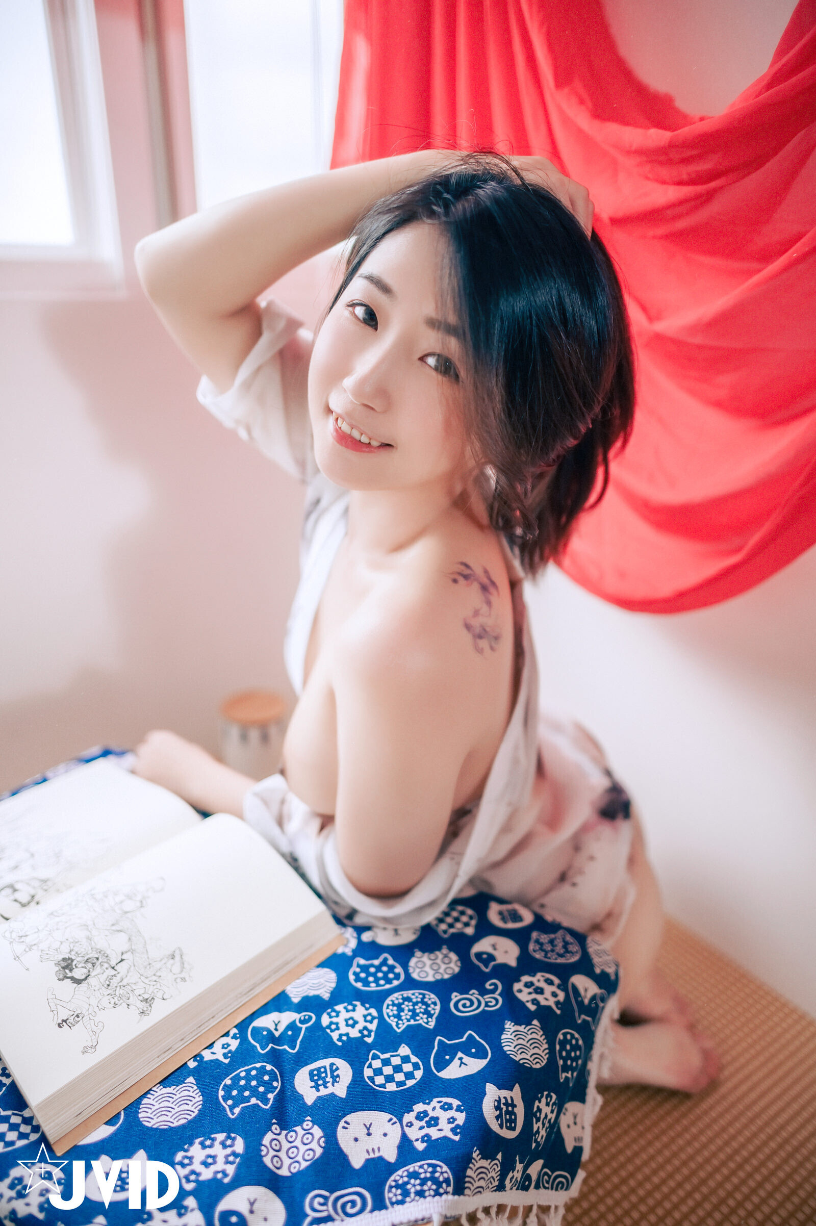 微笑起来是个小可爱