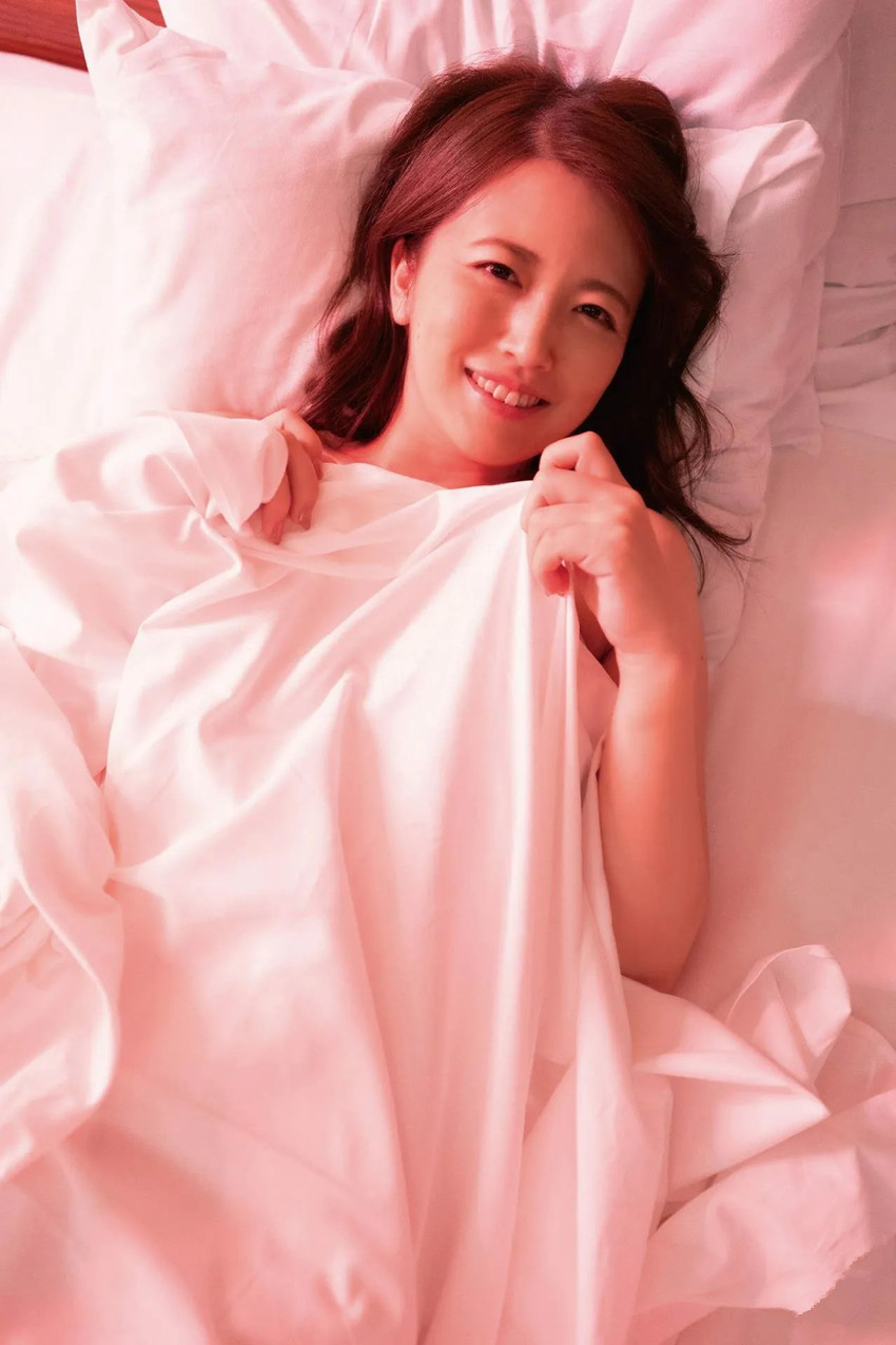光溜溜的美女