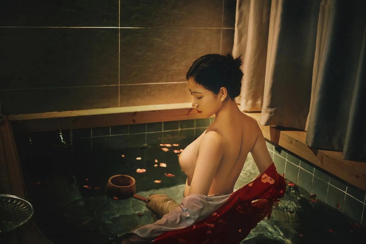 美女洗浴图 [29P]
