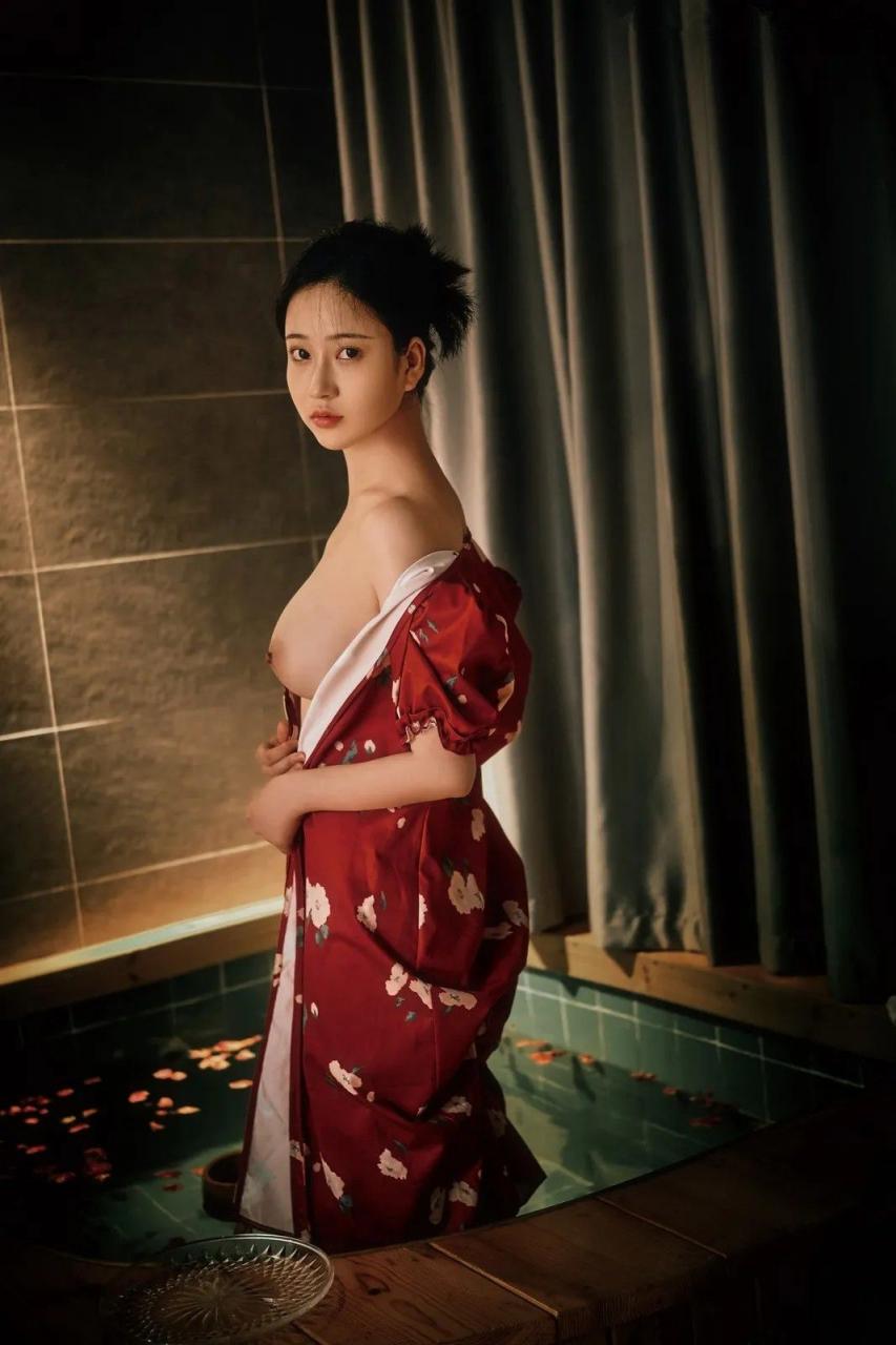 美女洗浴图 [29P]