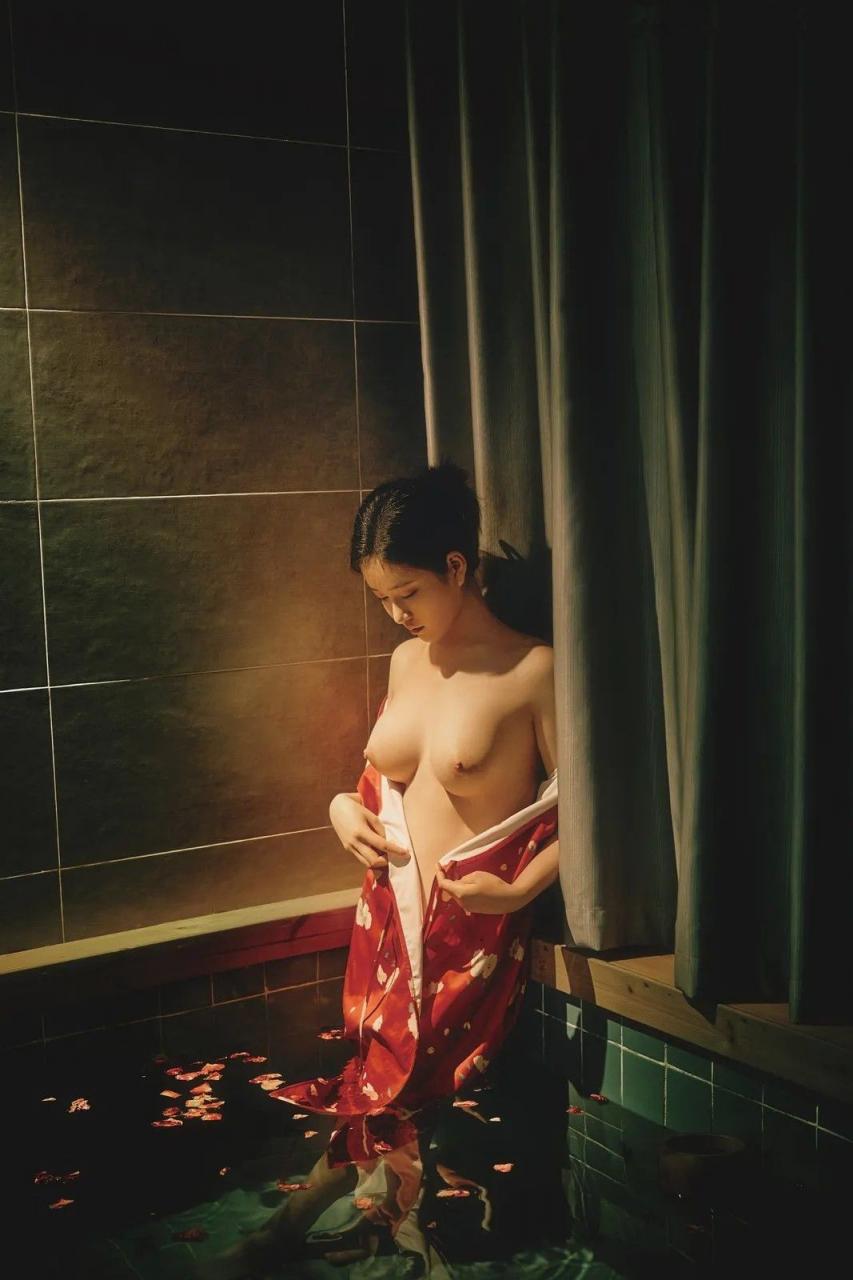 美女洗浴图 [29P]